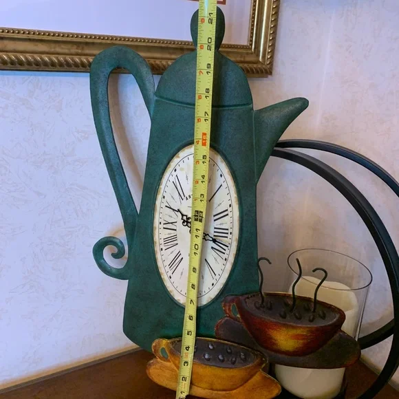 Green Coffee Pot with Cups Clock - Picture 6 of 8
